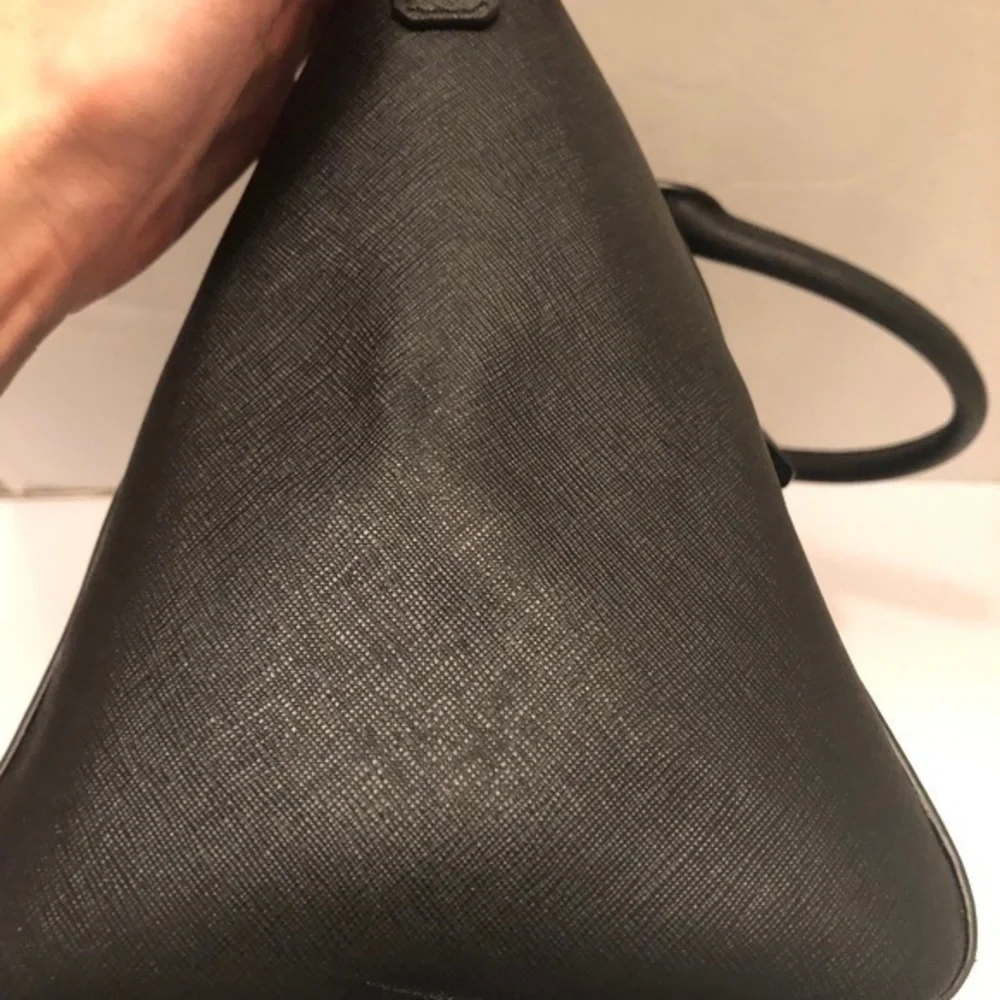 Michael kors black two way zipper bag satchel